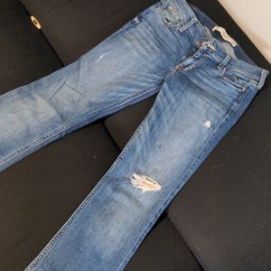 Hollister distressed bootcut jeans - short